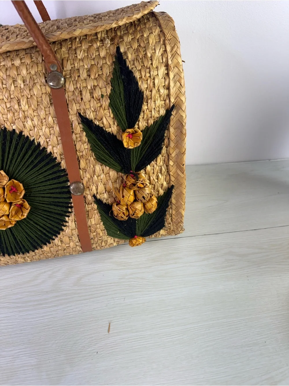 Vtg 60s Mexico Straw Woven Large Shopper Tote Beach Bag w 3D Rattan Flowers - Picture 7 of 10